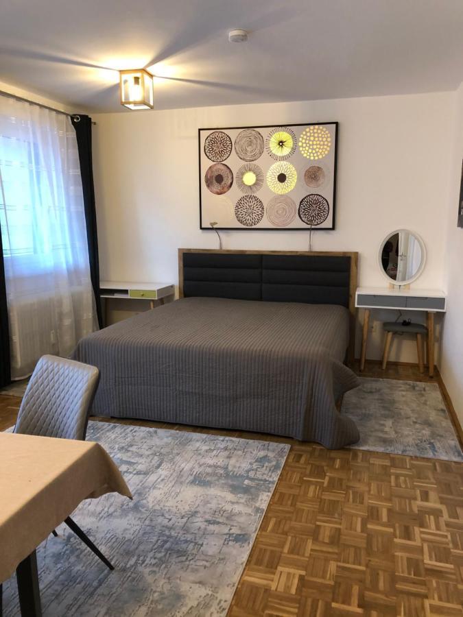 באד קליניקירשהיים Apartment Hugo מראה חיצוני תמונה